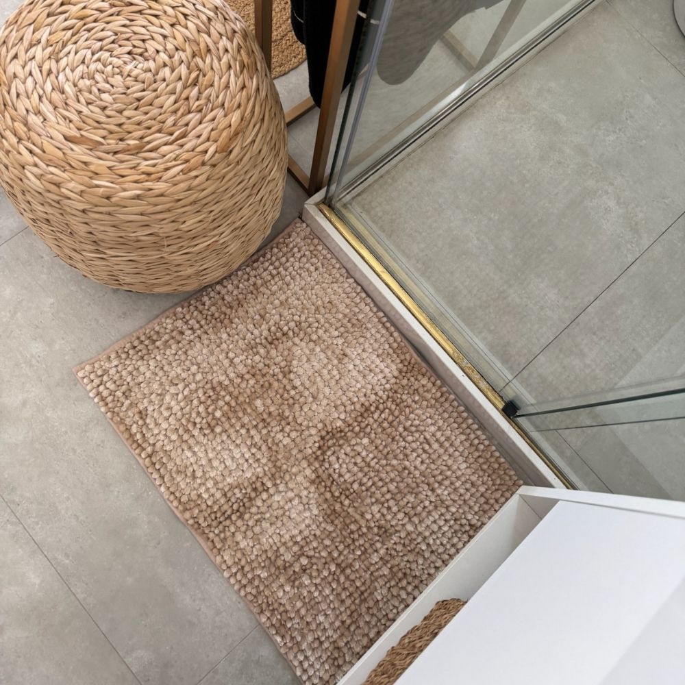 Tapete Linha Soft Ball 38cm x 58cm Base Antiderrapante Toque Macio 100% Poliéster